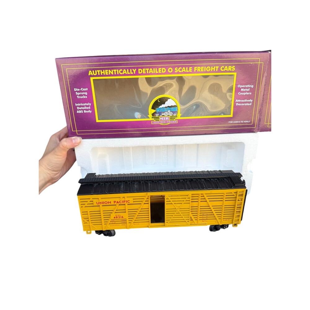 MTH 20-94516 Union Pacific Steel Sided Stock Car O Scale Freight 
 O.S.L. 48216